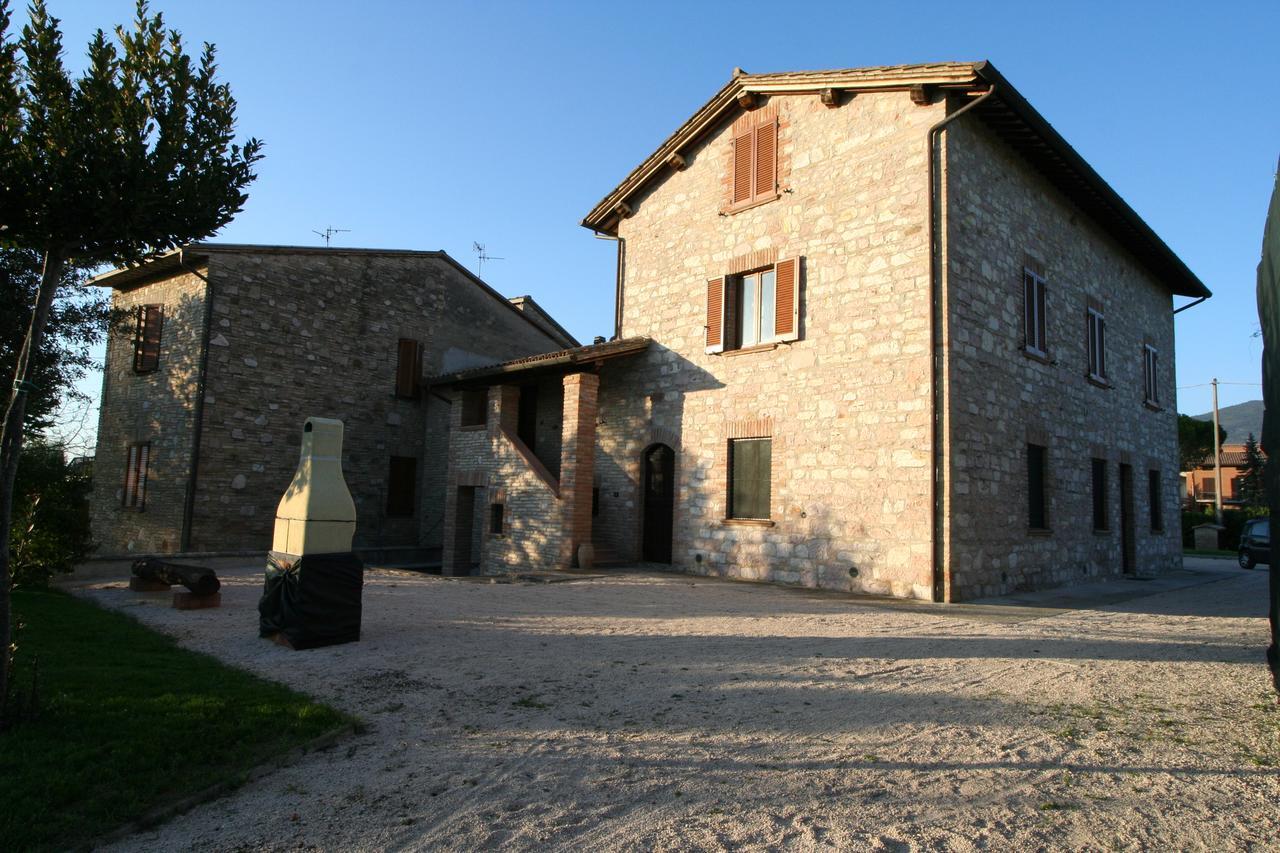 Agriturismo"Il Sagrato Di Assisi" Appartamenti,Camere Ngoại thất bức ảnh